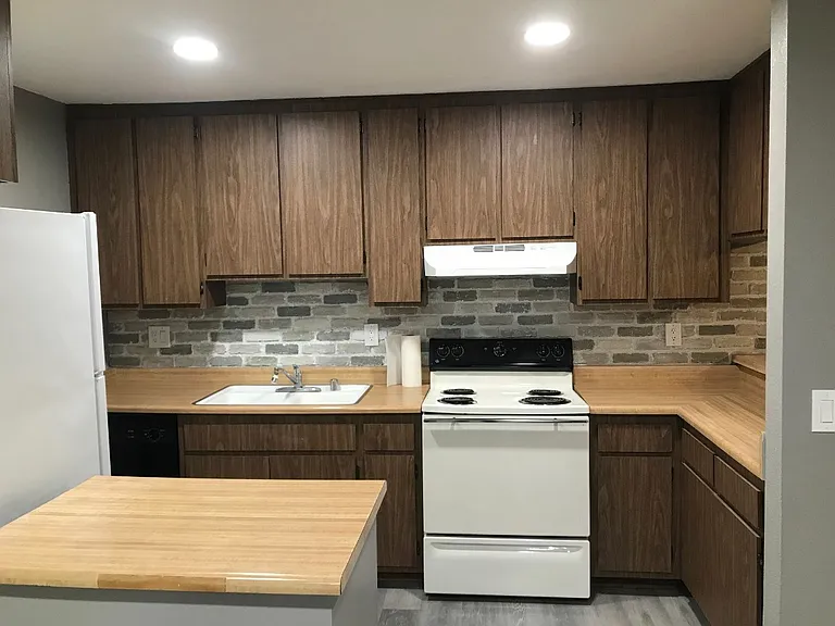 745 E Bradley Ave #2 — Photo 9