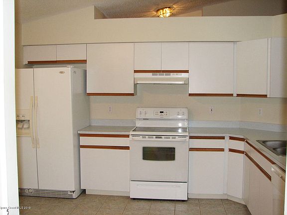 4135 Song Kitchen 2
