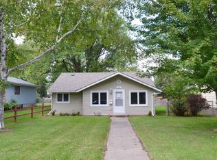1025 Lincoln Ave, Saint Paul Park, MN 55071