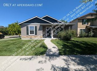 272 W Lava Falls Dr, Meridian, ID 83646