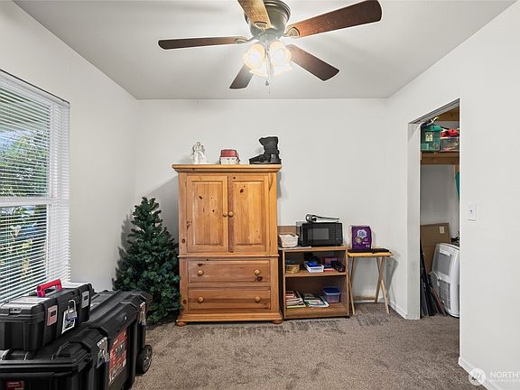 5th image of 6828 Yakima Avenue