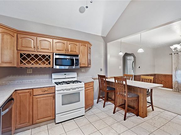 5th image of 314 Bedsworth St