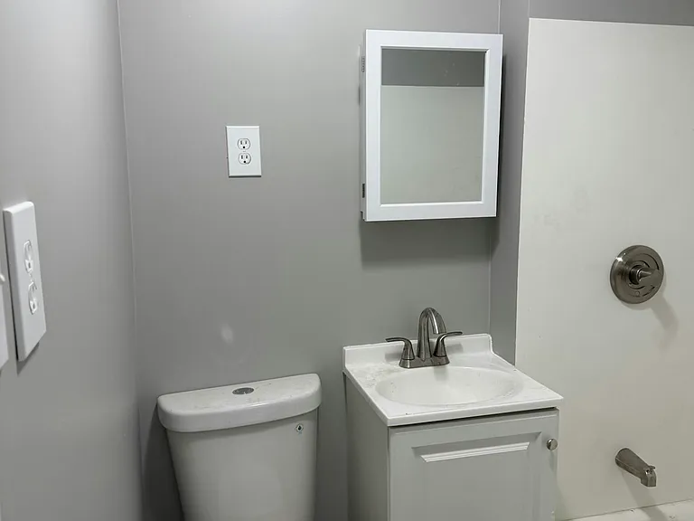 137 Orange St #1 — Photo 4