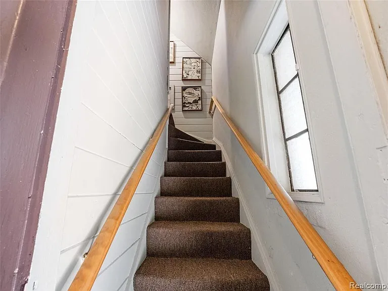 1115 Eton Cross Rd — Photo 16