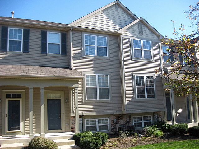 1st image of 794 Cherry Creek Dr