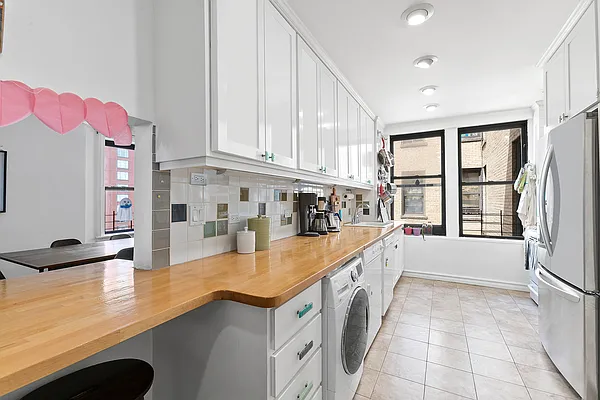 Rented by Compass | media 12