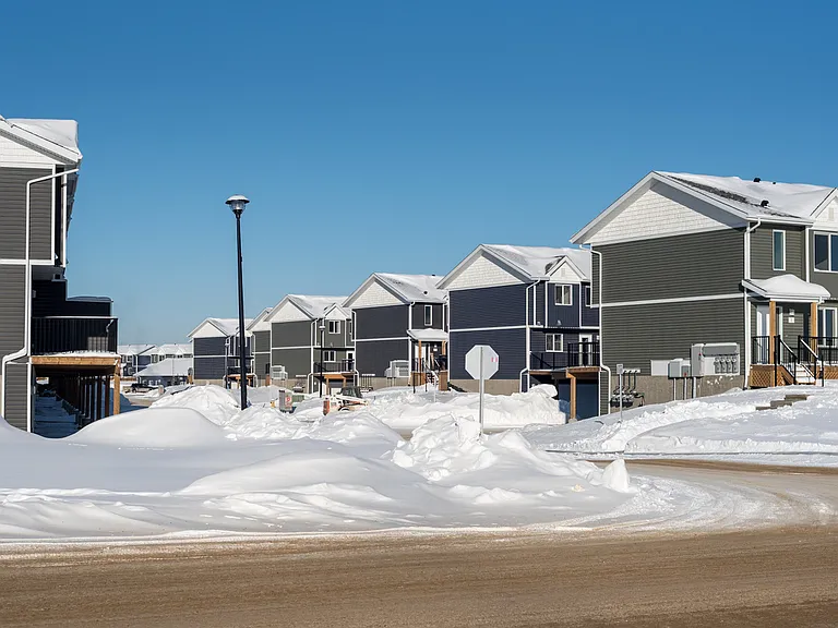 401 Athabasca Ave — Photo 54