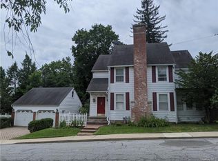 19 Linden Pl, Middletown, NY 10940