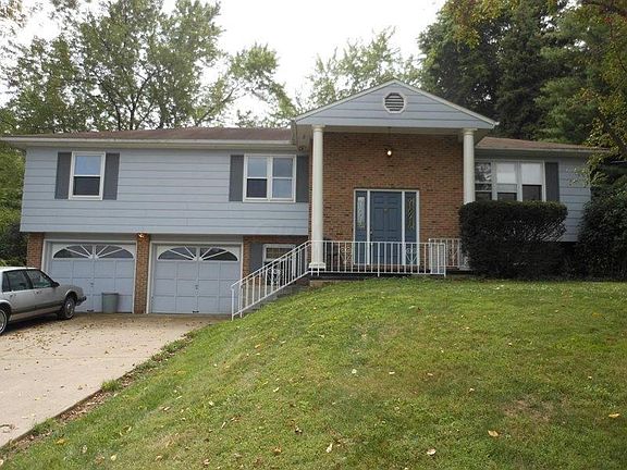 2nd image of 1303 Beechwood Dr NE