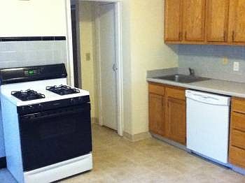 2nd image of 18 Concord Ave #1