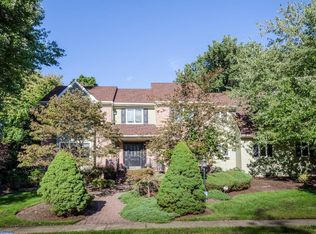 41 Oak Ridge Dr, Voorhees, NJ 08043