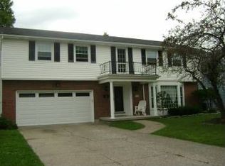 145 Sherbrooke Ave, Williamsville, NY 14221