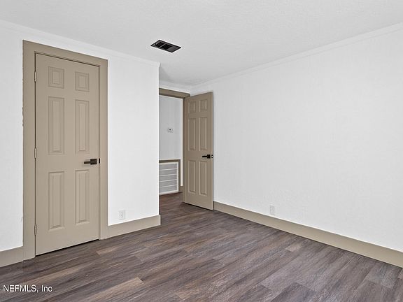 3rd image of 4804 KALMIA Circle
