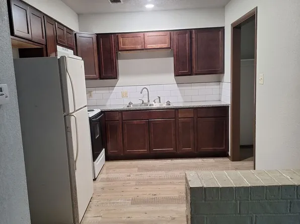 Jax Holdings-H Street, 302-312 H St, Barling, AR 72923