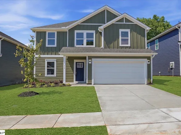 516 Hadlow St, Greer, SC 29651