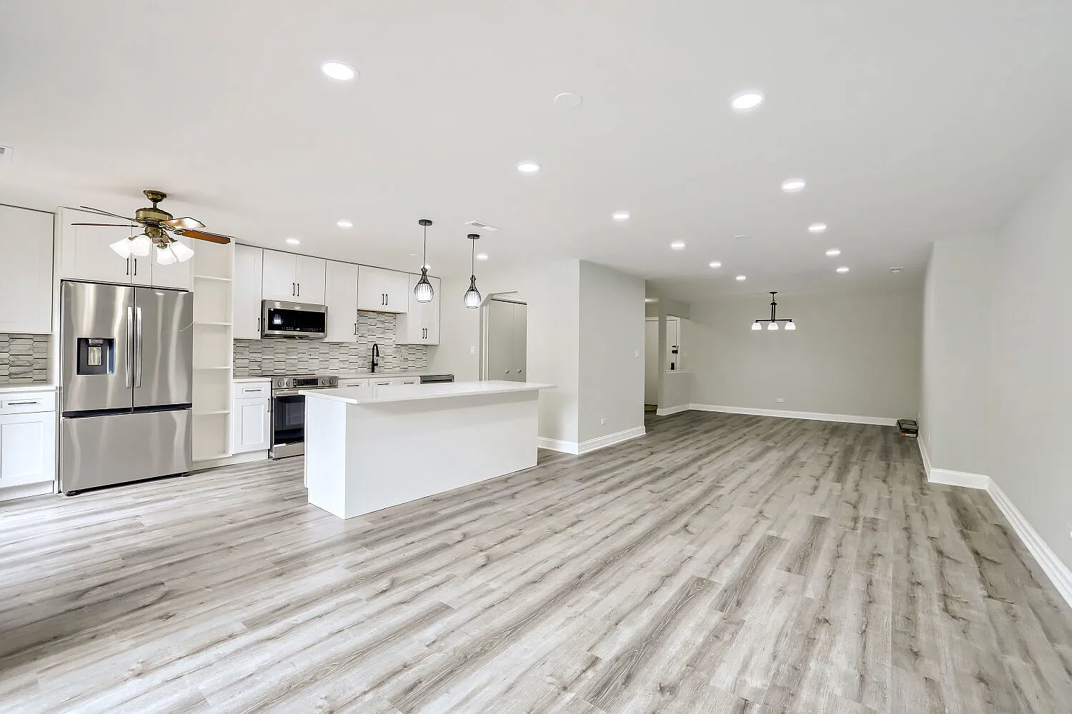 2 bed, 1700 sqft, $2,900 — Photo 4