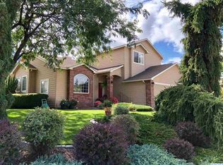 201 Windwood Ln, Richland, WA 99352