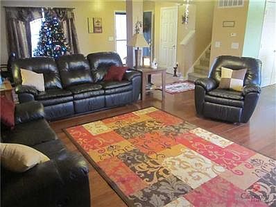 3rd image of 5102 Aspen Ln