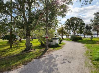 722 Shore Dr E #35, Oldsmar, FL 34677