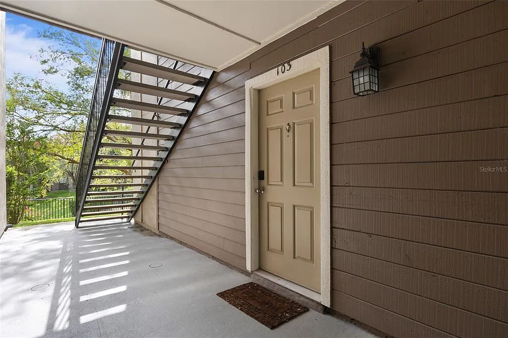 1 bed, 1.0 bath, 552 sqft, $1,250 — Photo 1