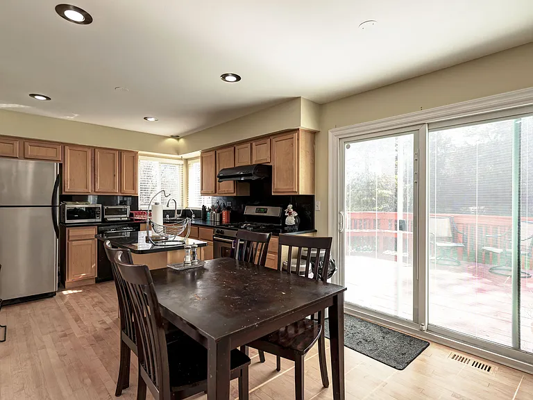 1260 Estling Ct — Photo 14