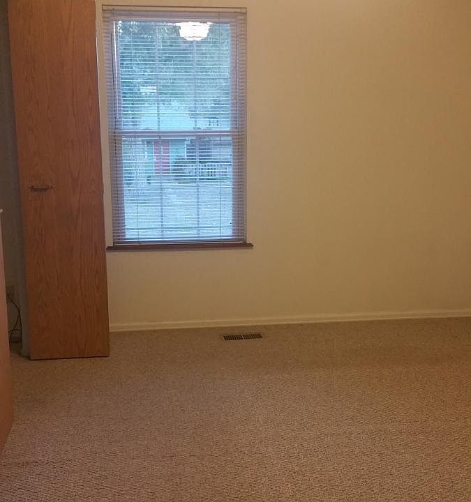 2nd image of 1529 Cooper Ave APT A