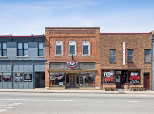 216 S State St #E, Marengo, IL 60152