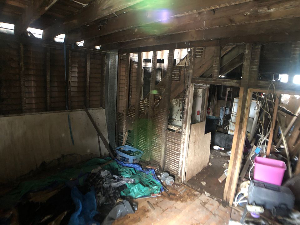 2nd image of 145 Mercer St