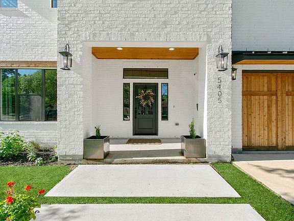 The large covered front porch welcomes you!