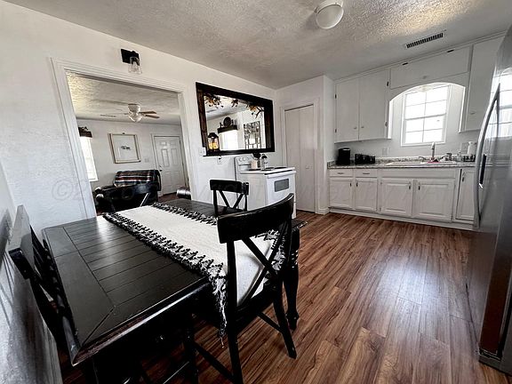 4th image of 4046 River Rd