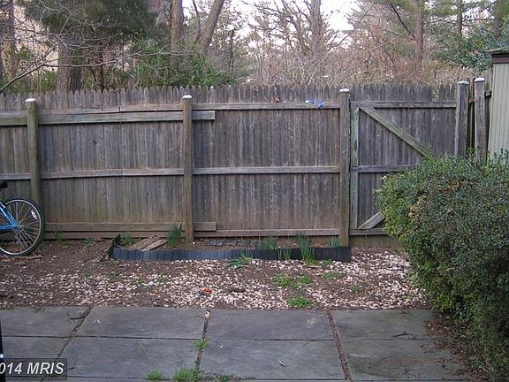 3rd image of 10640 Muirfield Dr