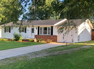 825 Shaffer St, Marshfield, MO 65706