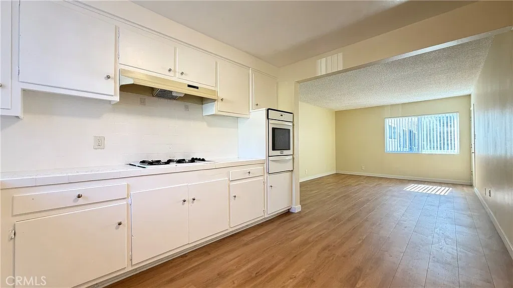 2 bed, 810 sqft, $2,495 — Photo 4
