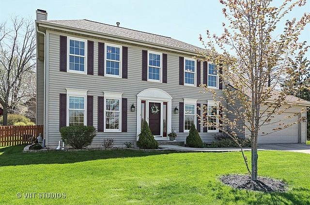 1st image of 1076 Fox Valley Dr