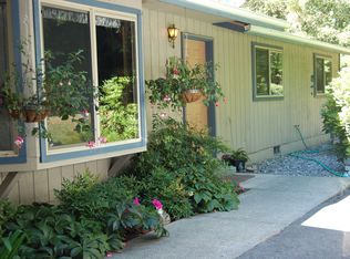 20240 Robin Ln NE, Suquamish, WA 98392