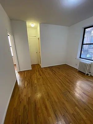 Rented by GreenVill Real Estate LLC | media 21