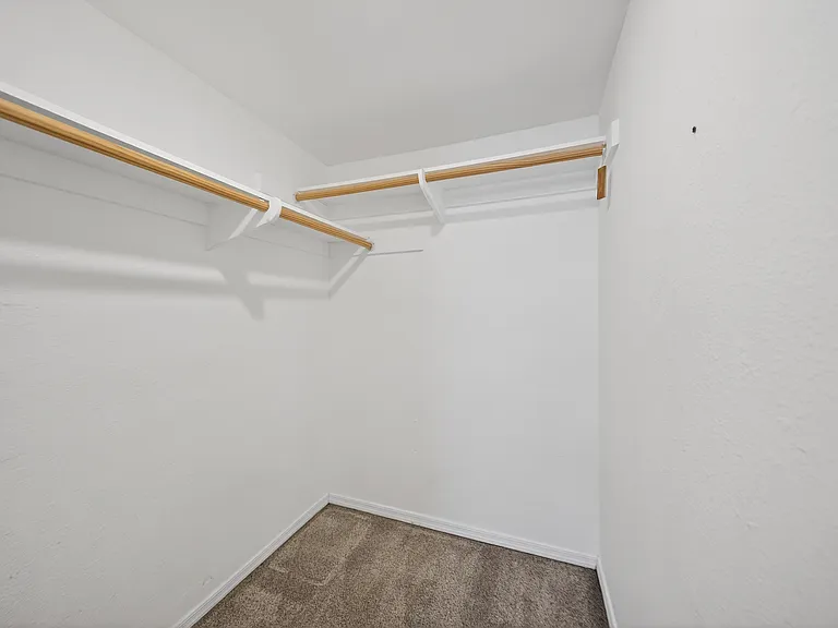 12414 N 60th St — Photo 35