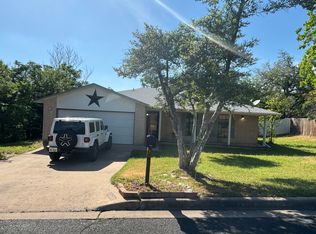 7202 Silvermine Dr, Austin, TX 78736