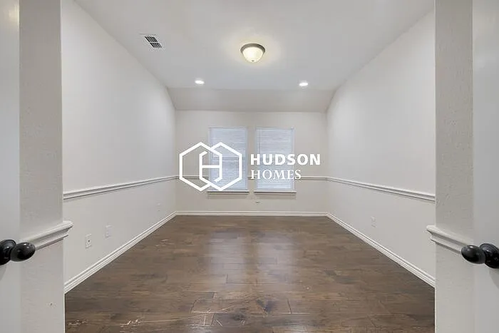 1604 Flamingo Dr — Photo 6