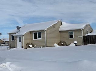 1821 21st Ave W, Williston, ND 58801