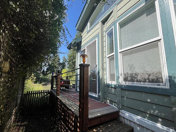 5th image of 22900 Sylvan Way #18