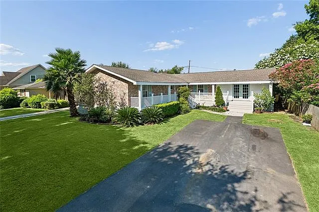 3504 James Dr — Photo 2