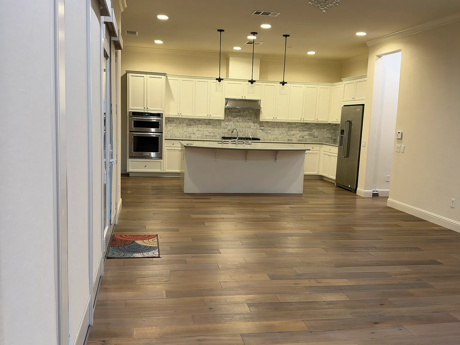 4 bed, 4.5 bath, 3262 sqft, $5,800 — Photo 4