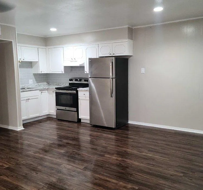 Kenwood Heights Apartments