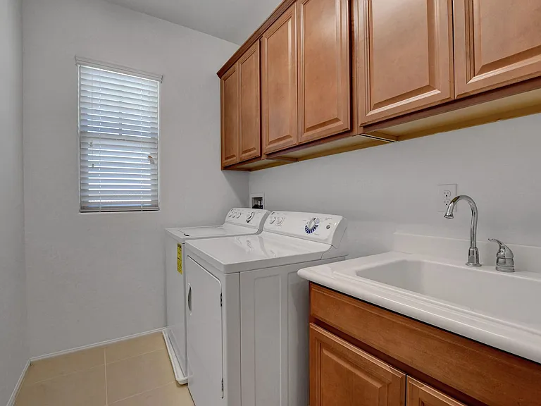 7110 Purple Iris Ave — Photo 35