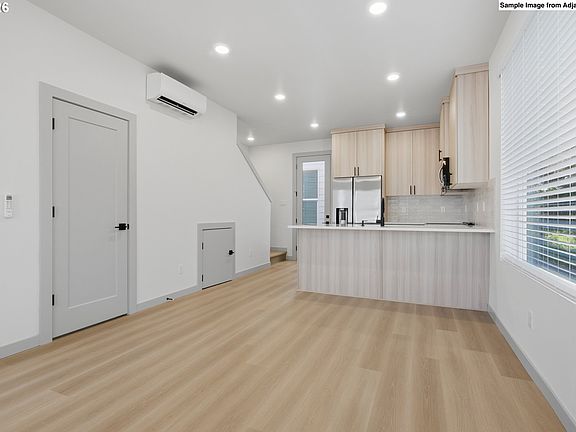 3rd image of 7065 SE 60th Ave