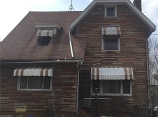 1060 Lane St, Akron, OH 44307