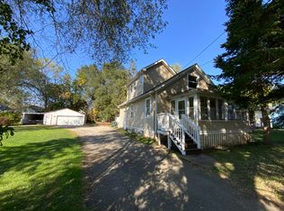 1129 McDonald Ave, Aurora, IL 60506