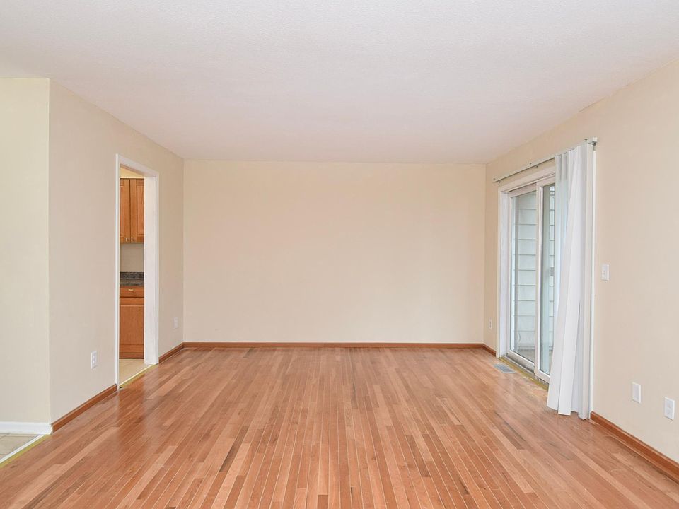 1st image of 2041 103rd Ave NW