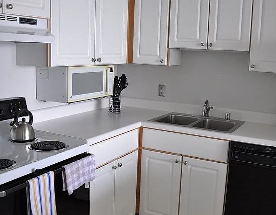 3rd image of 1660 N Prospect Ave Unit 2110